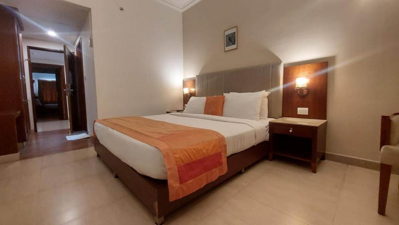 Cochin Palace Kochi Zewnętrze zdjęcie