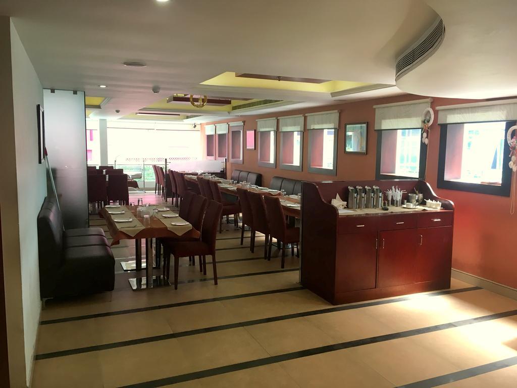 Cochin Palace Kochi Zewnętrze zdjęcie